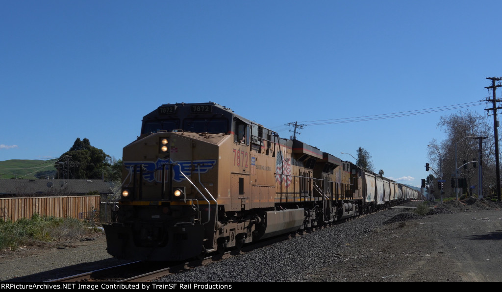 UP 7872 Leads the MOAOA-15